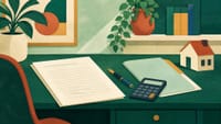 Illustration: ein Schreibtisch mit Dokument, Ordner, Taschenrechner und Füller, am Rand ein kleines Hausmodell